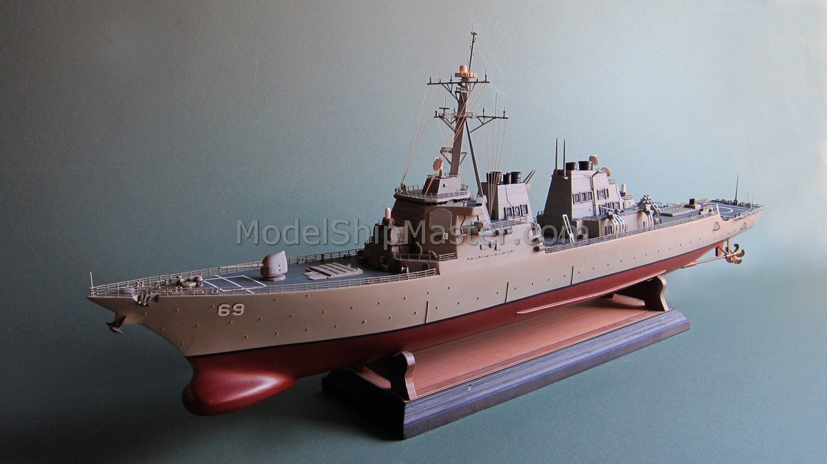 1/700 DDG69 アーレイ・バーク級駆逐艦 USS Milius ジオラマ